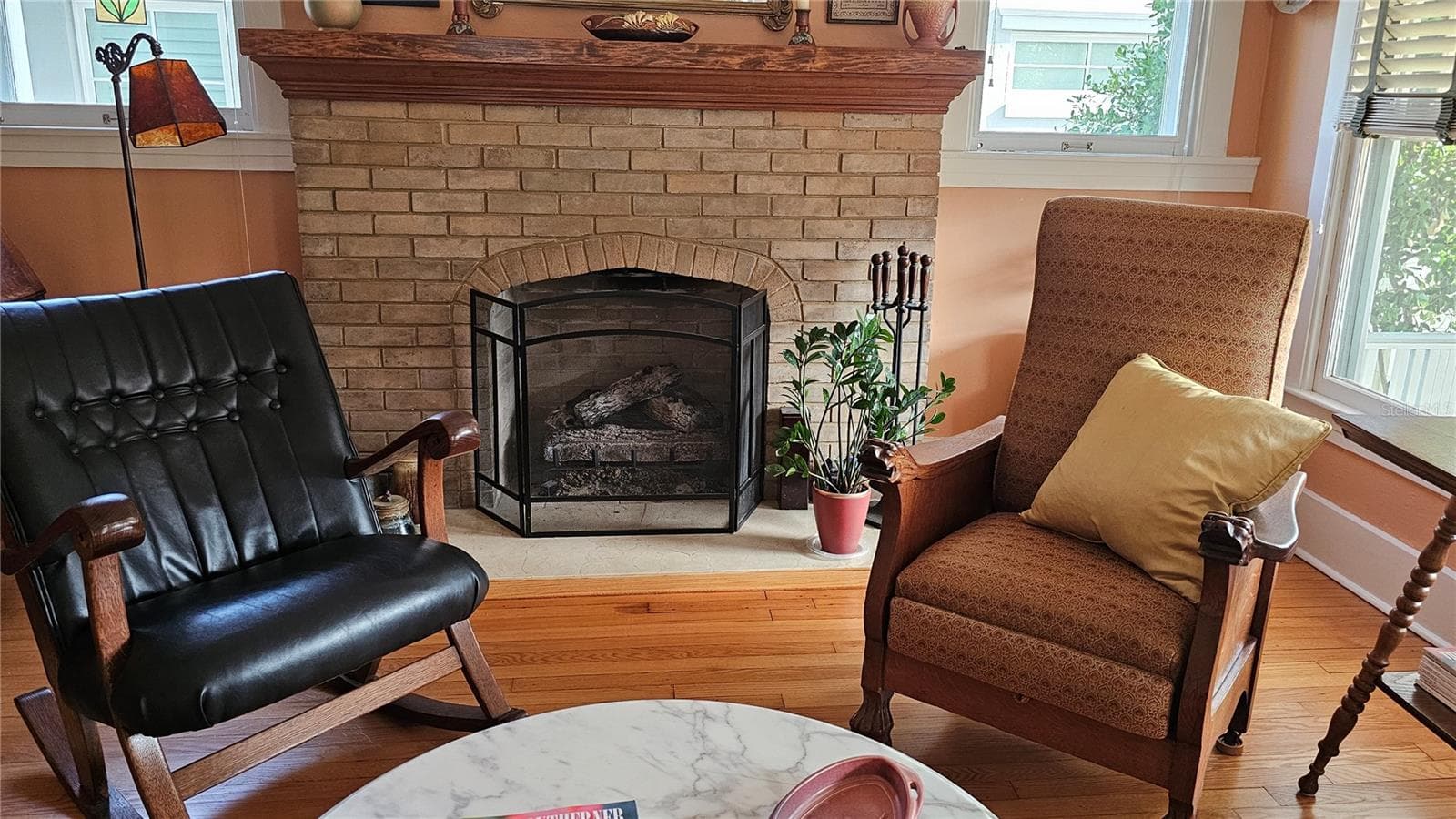 Living Room - 821 N EOLA DR, ORLANDO