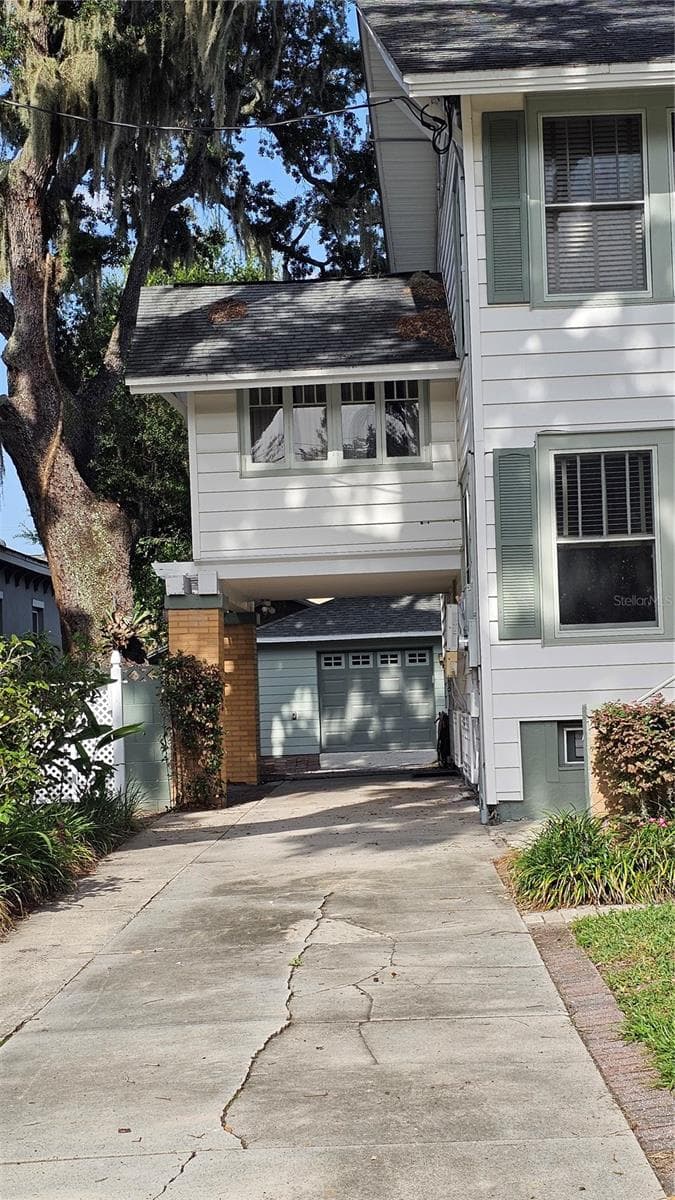 Left Side - Carport - 821 N EOLA DR, ORLANDO