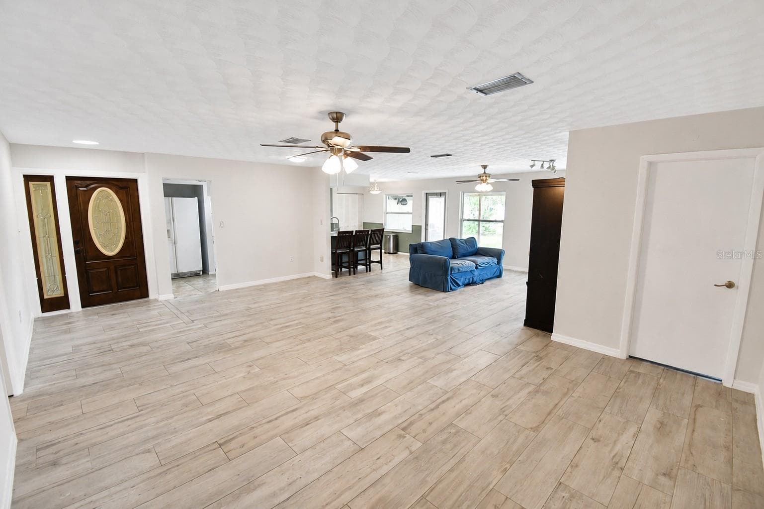 Single Family Residence at 22128 BRONXVILLE AVE, PORT CHARLOTTE, photo 8 of 21
