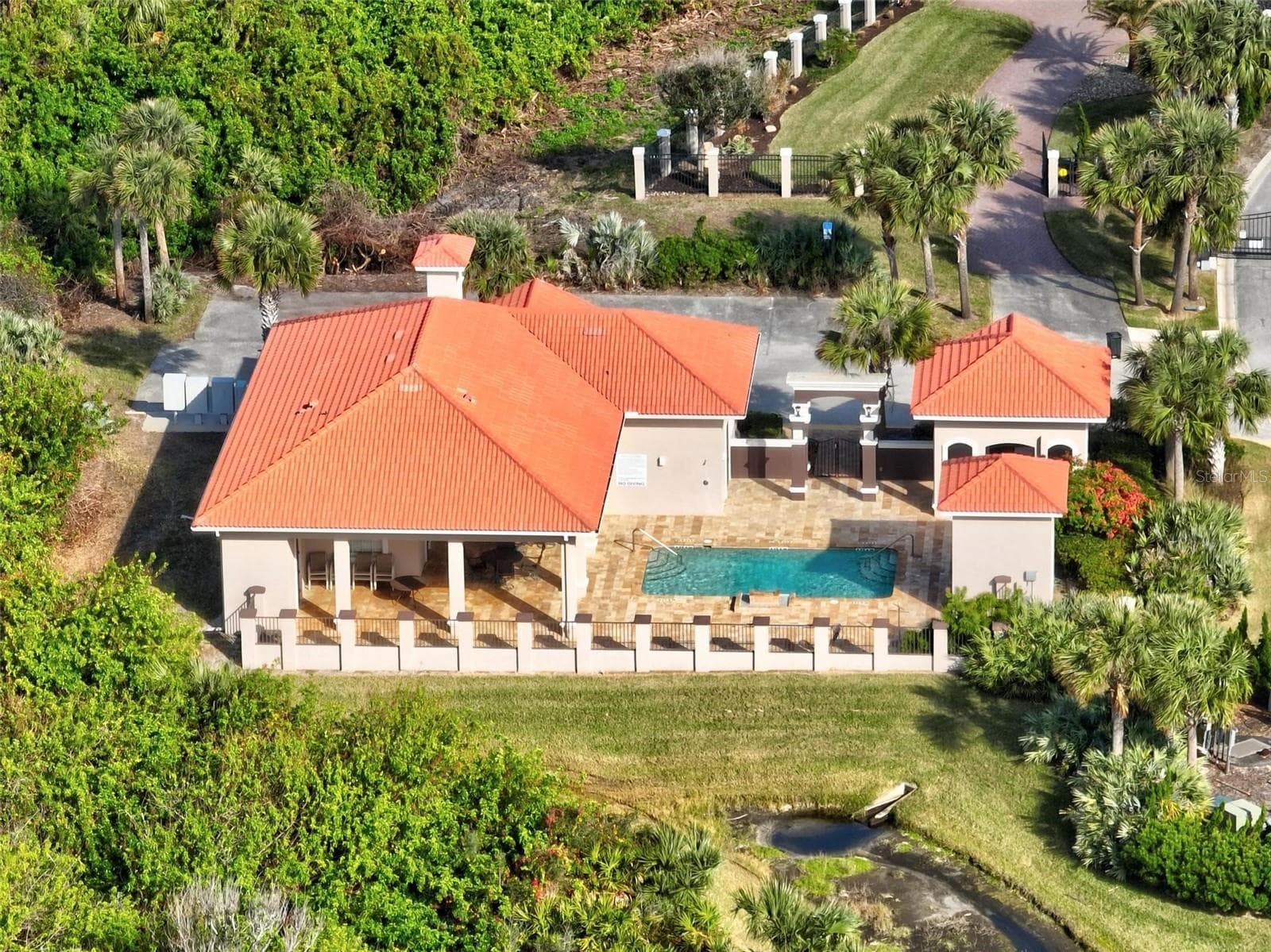 Community center with large pool and outdoor kitchen - 88 HIDDEN CV, FLAGLER BEACH