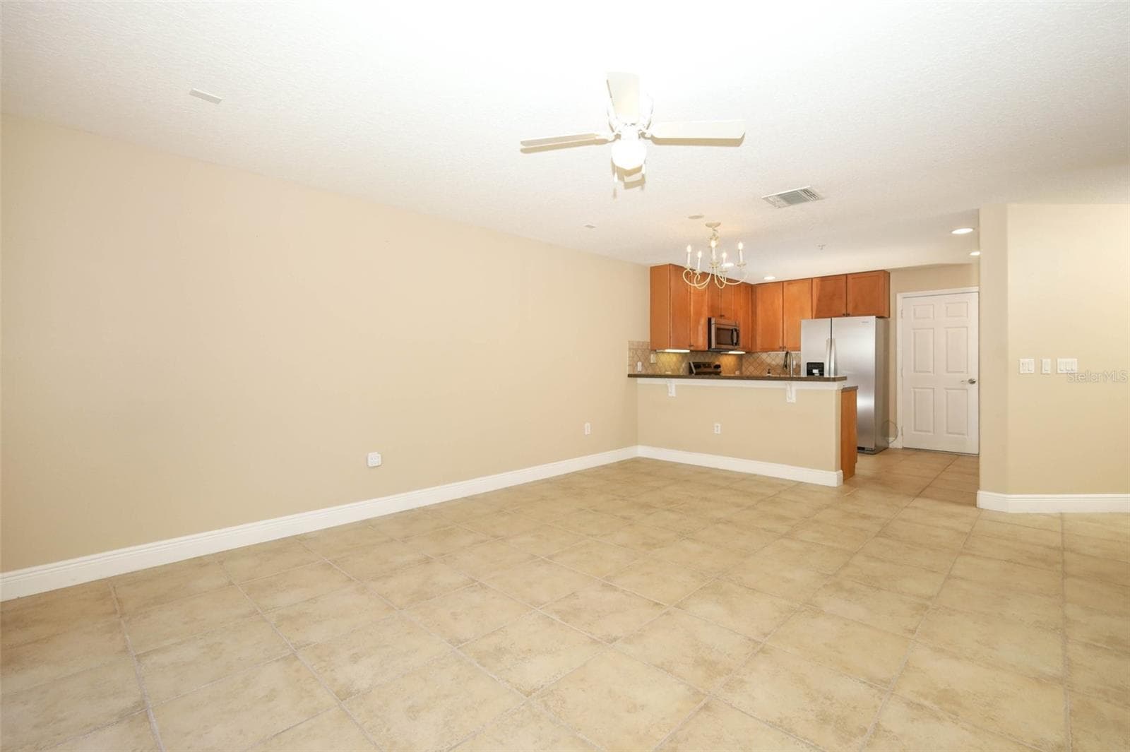 Townhouse at 162 CONSTITUTION WAY, WINTER SPRINGS, photo 11 of 75