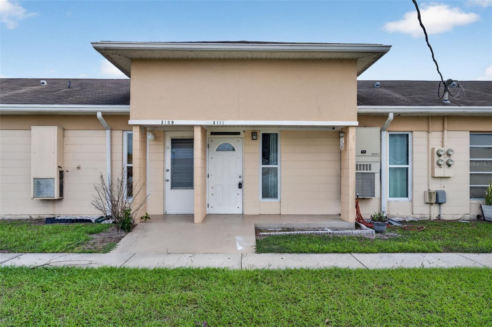 3111 CLUB CIR