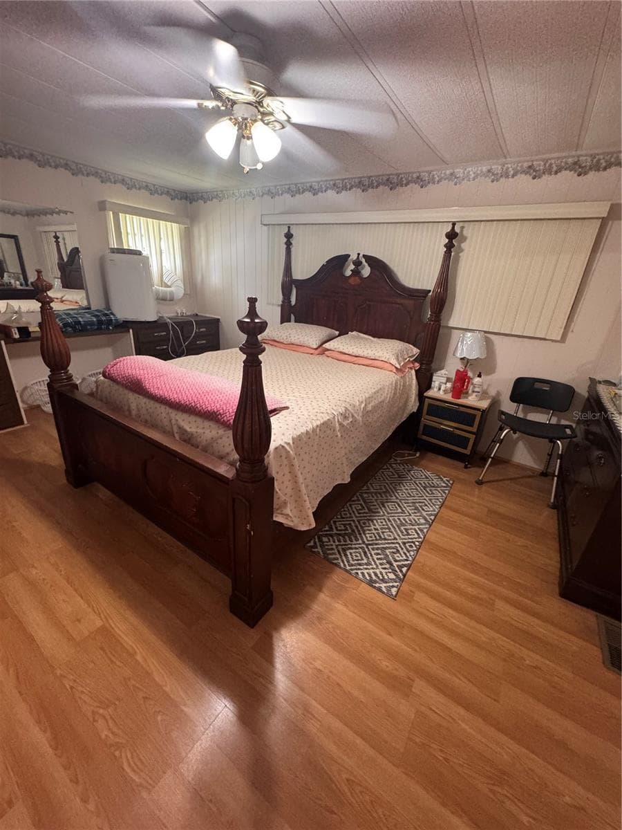 Mobile Home at 225 DIXIE LN, TARPON SPRINGS, photo 16 of 19