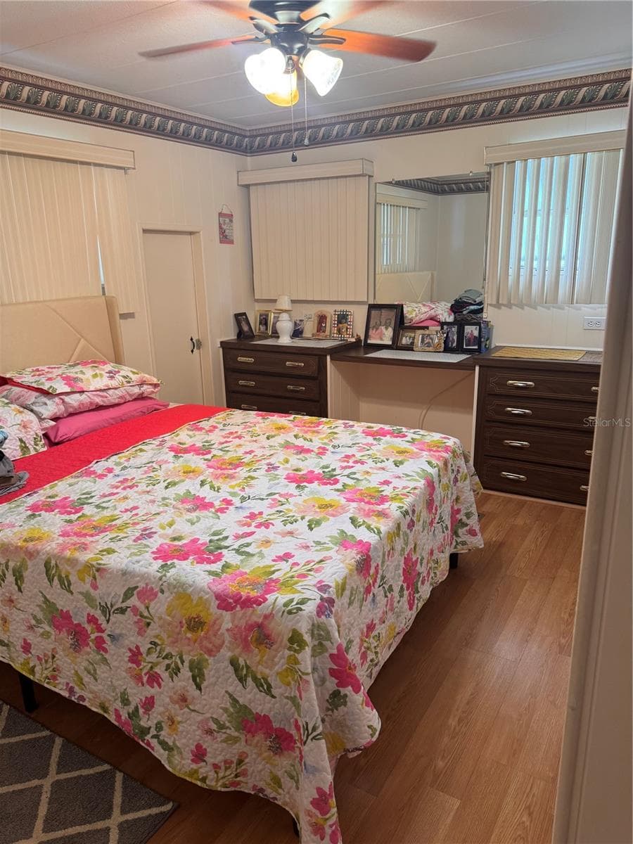 Mobile Home at 225 DIXIE LN, TARPON SPRINGS, photo 17 of 19