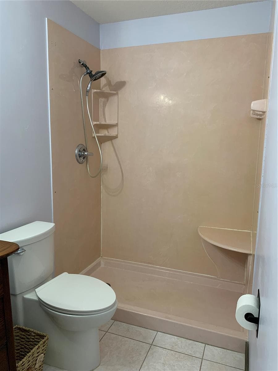 Step in shower, easy clean, just hang shower curtain - 6369 SW 117TH LOOP, OCALA