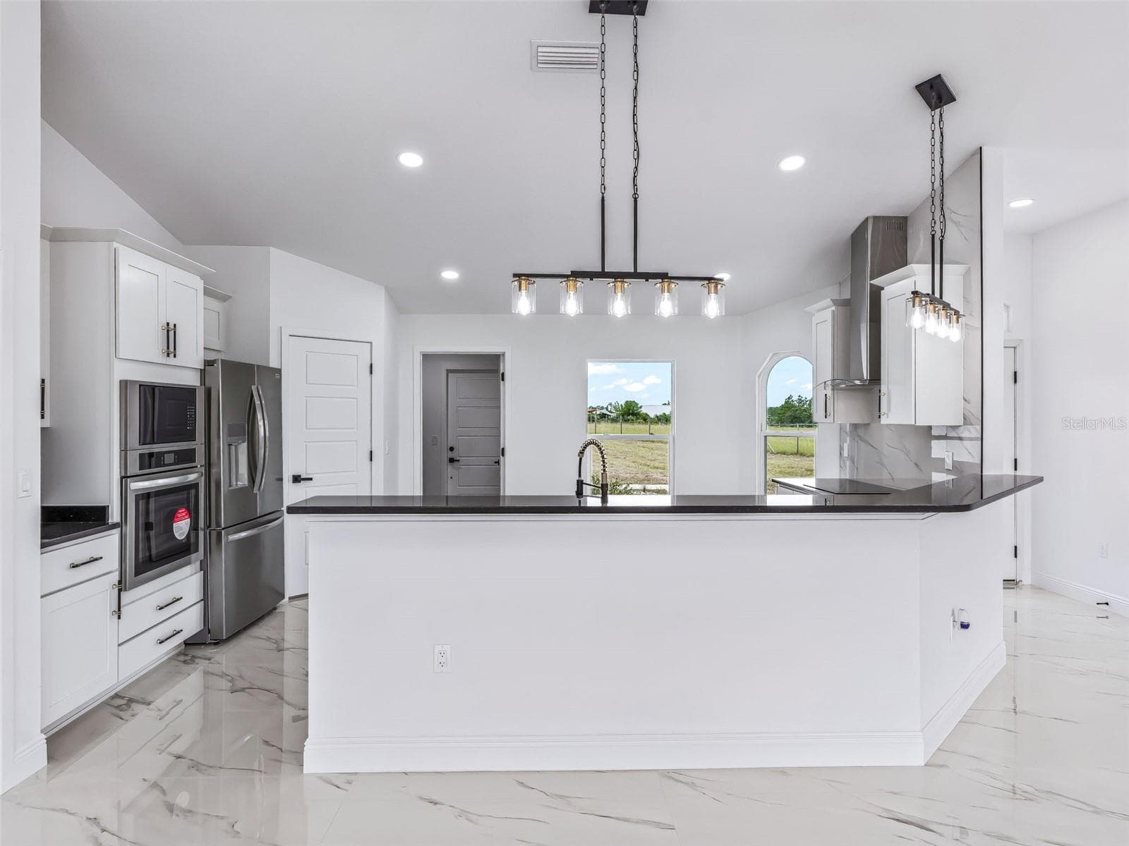 Single Family Residence at 14461 SE 80TH ST, MORRISTON, photo 11 of 32
