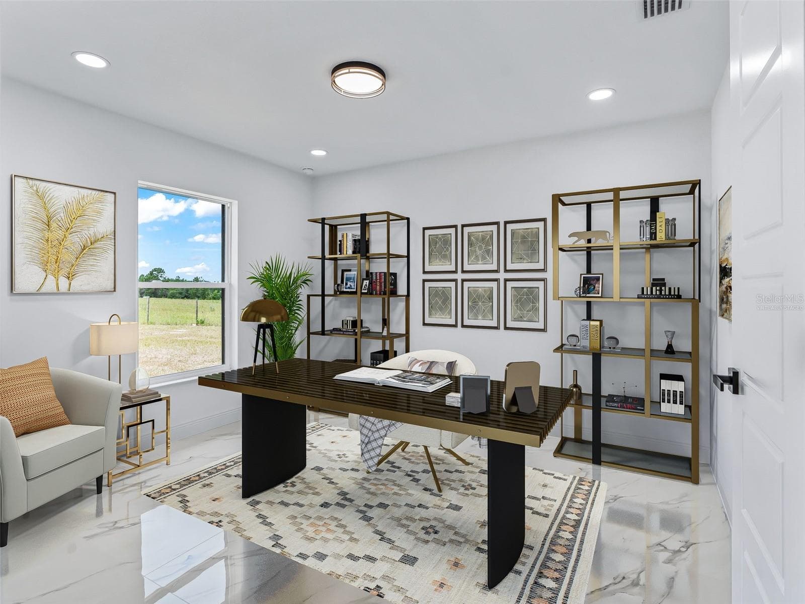 Virtually Staged Office - 14461 SE 80TH ST, MORRISTON