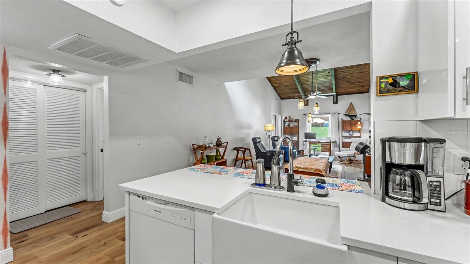 Condominium at 11 EL RECODO #11, LAKELAND, photo 10 of 48