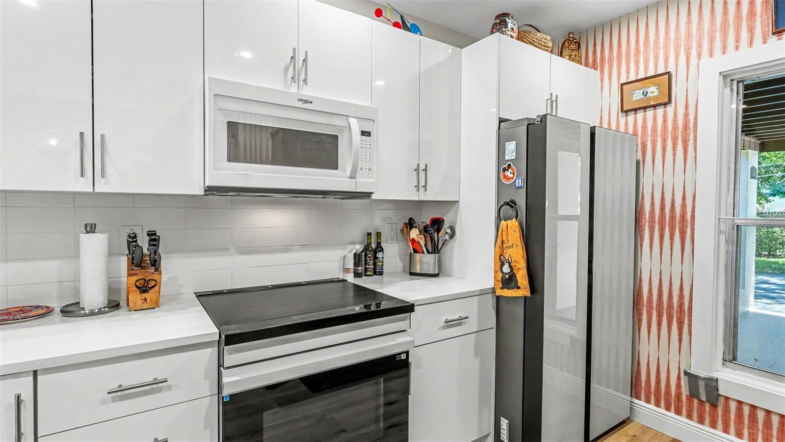 Condominium at 11 EL RECODO #11, LAKELAND, photo 11 of 48