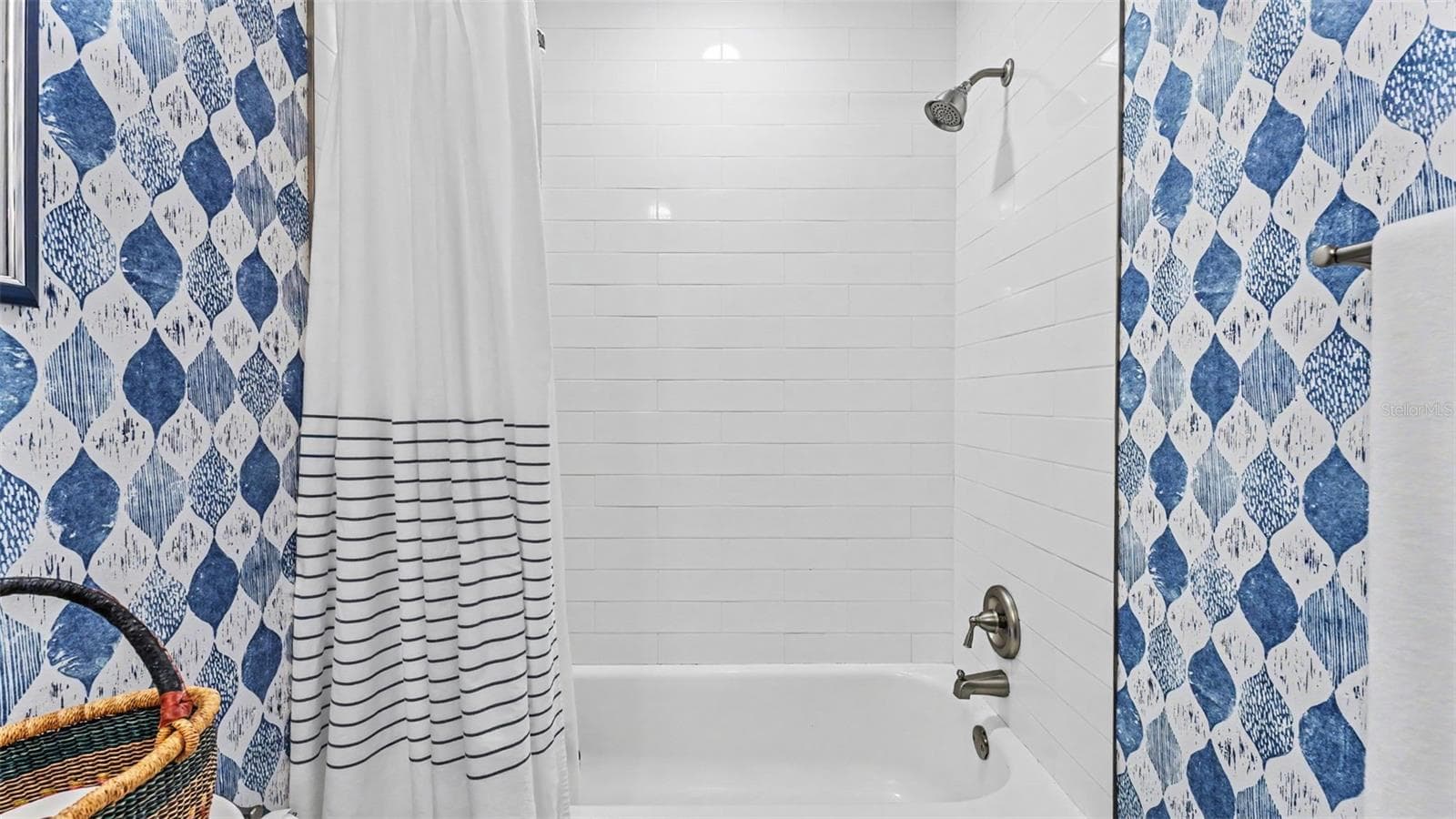 Condominium at 11 EL RECODO #11, LAKELAND, photo 30 of 48