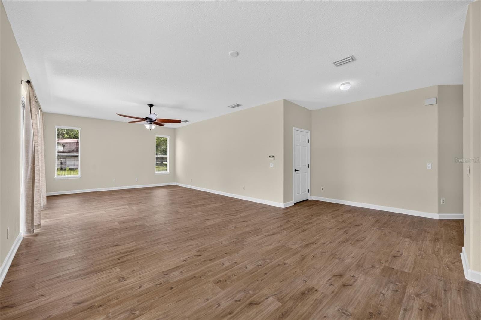 Single Family Residence at 166 W 11TH ST, CHULUOTA, photo 14 of 40