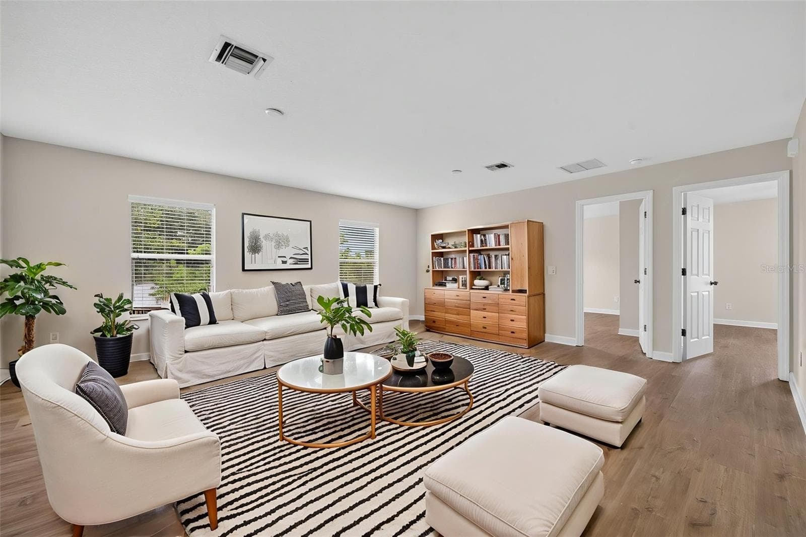 Single Family Residence at 166 W 11TH ST, CHULUOTA, photo 20 of 40