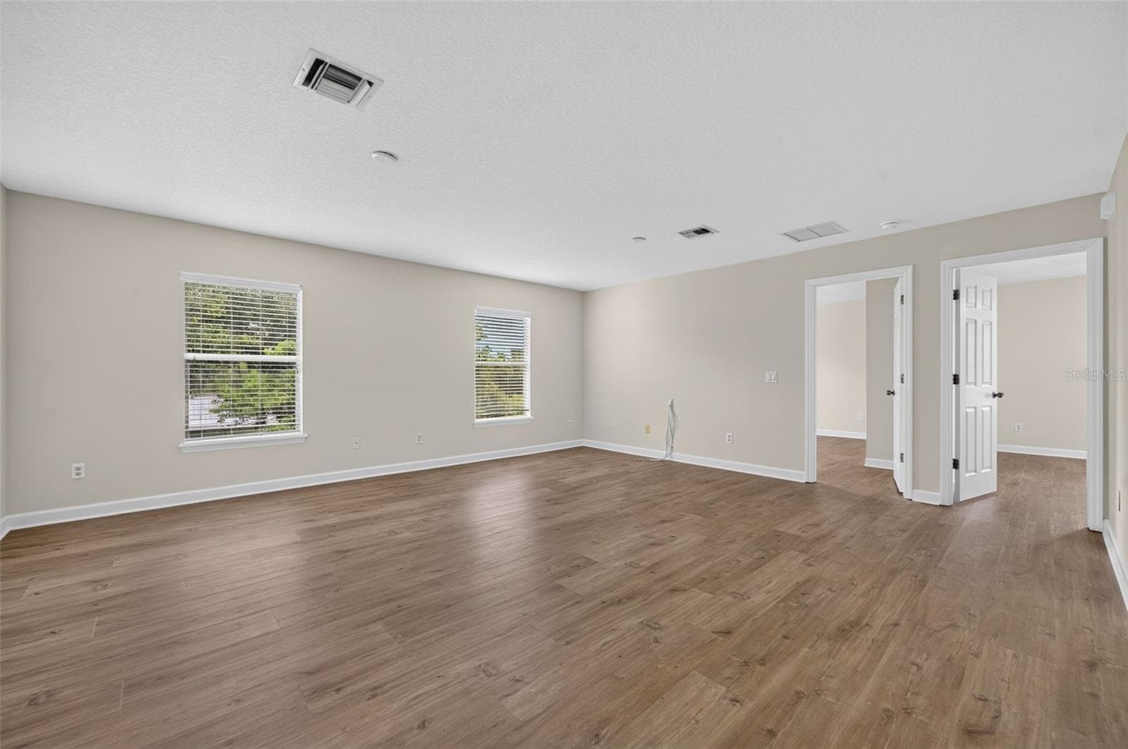 Single Family Residence at 166 W 11TH ST, CHULUOTA, photo 21 of 40