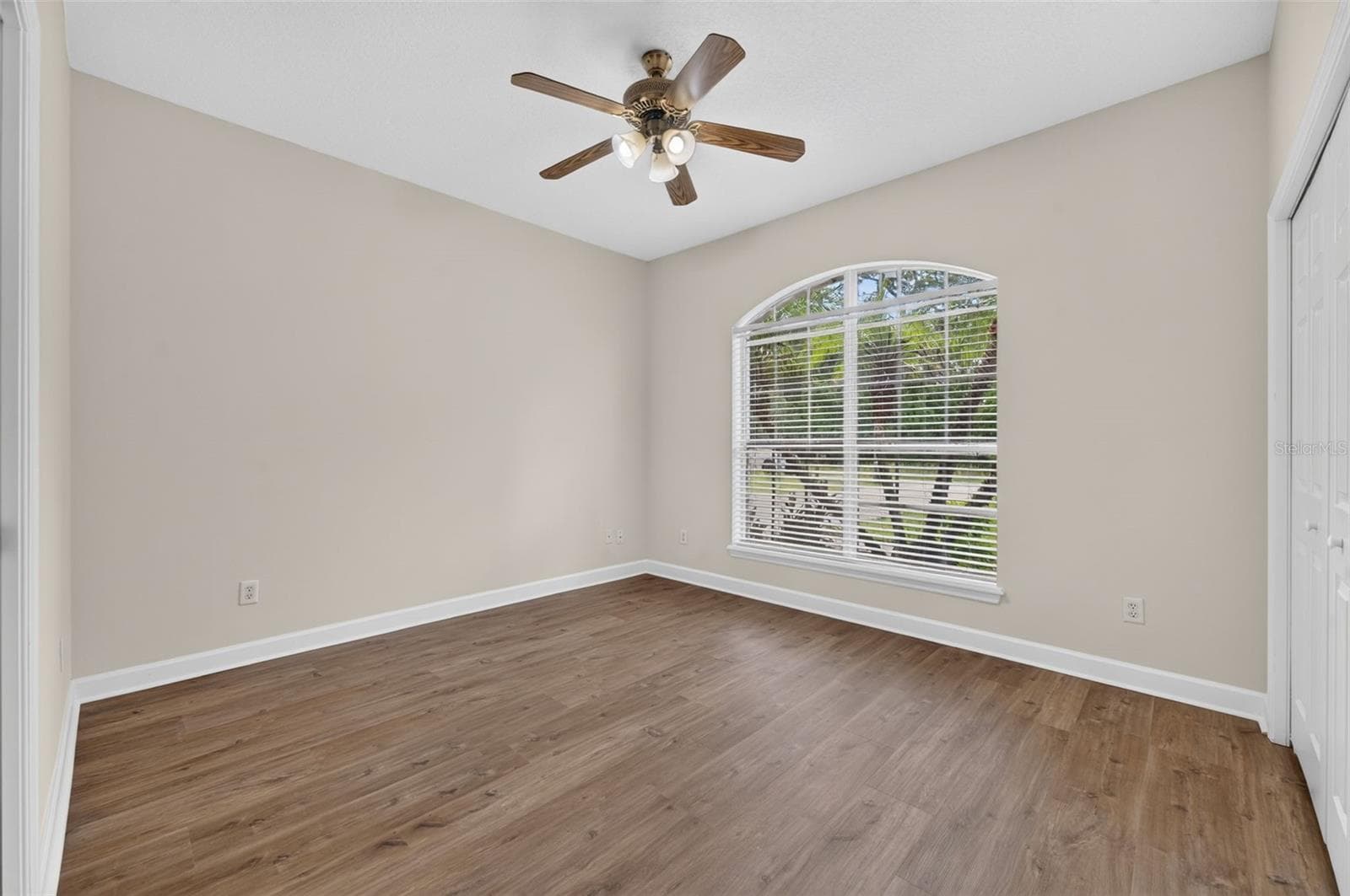 Single Family Residence at 166 W 11TH ST, CHULUOTA, photo 16 of 40