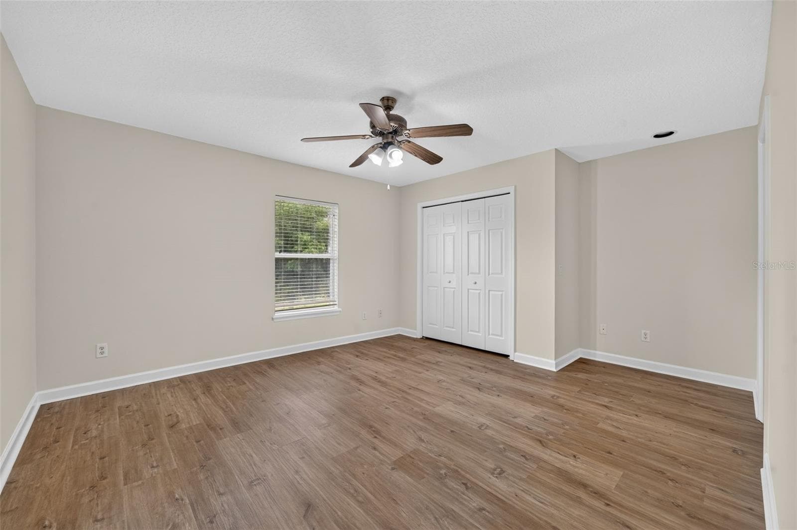 Single Family Residence at 166 W 11TH ST, CHULUOTA, photo 31 of 40