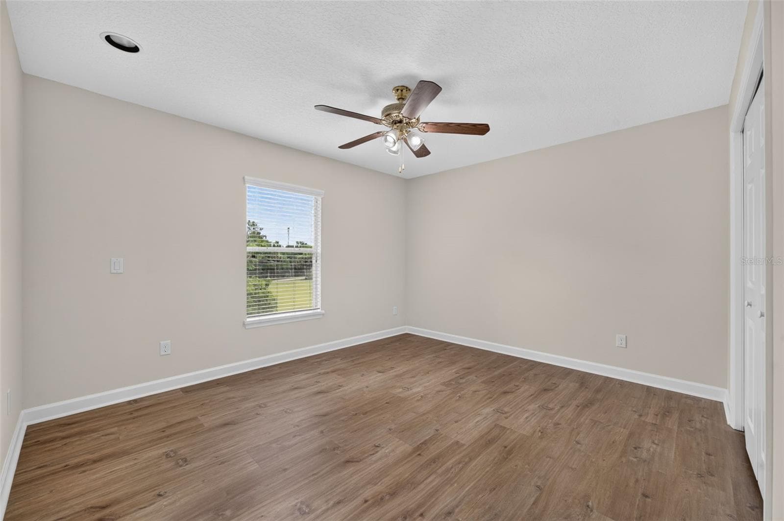 Single Family Residence at 166 W 11TH ST, CHULUOTA, photo 36 of 40