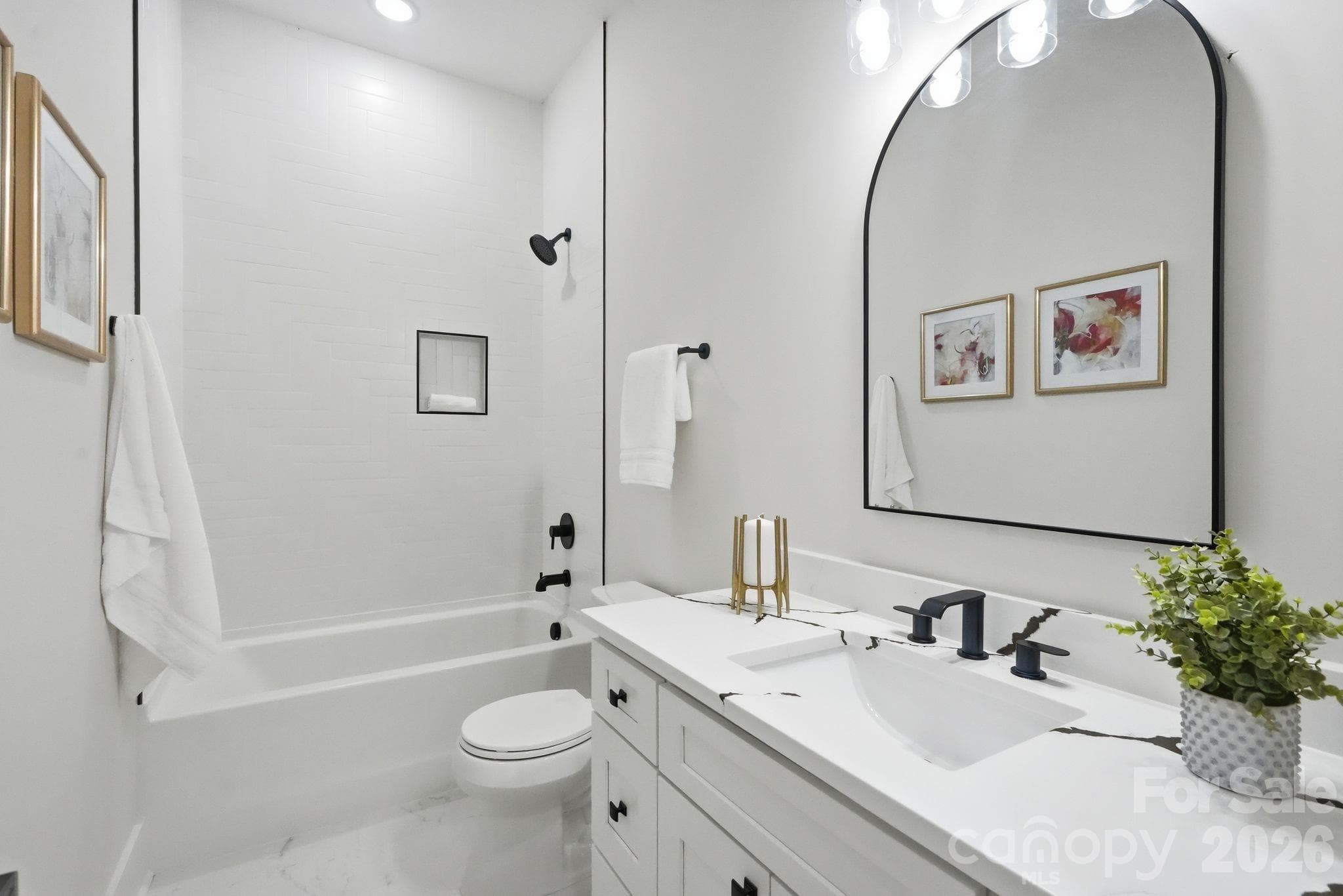 Full Bathroom - 1106 Brookhurst Drive, Charlotte