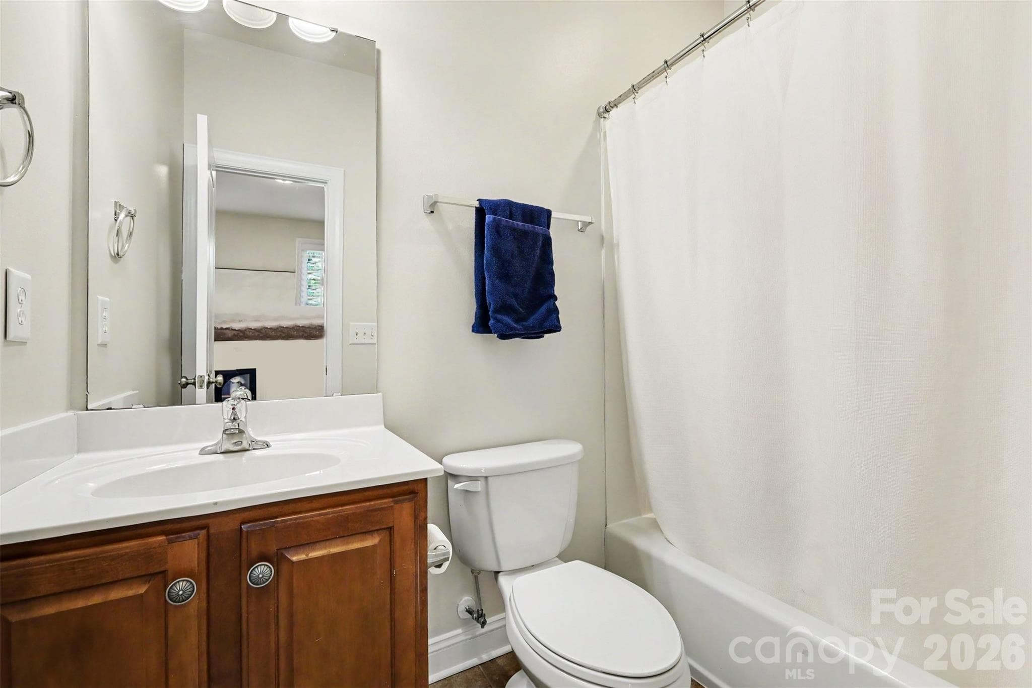 Single Family Residence at 16619 Flintrock Falls Lane, Charlotte, photo 32 of 48