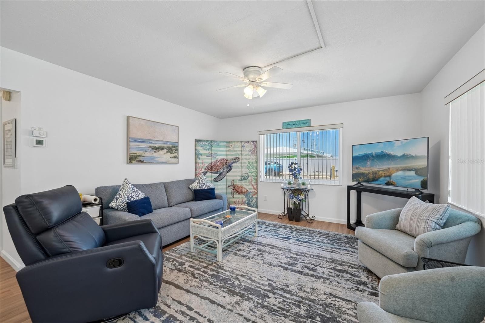 living room - 117 7TH ST N #1, BRADENTON BEACH