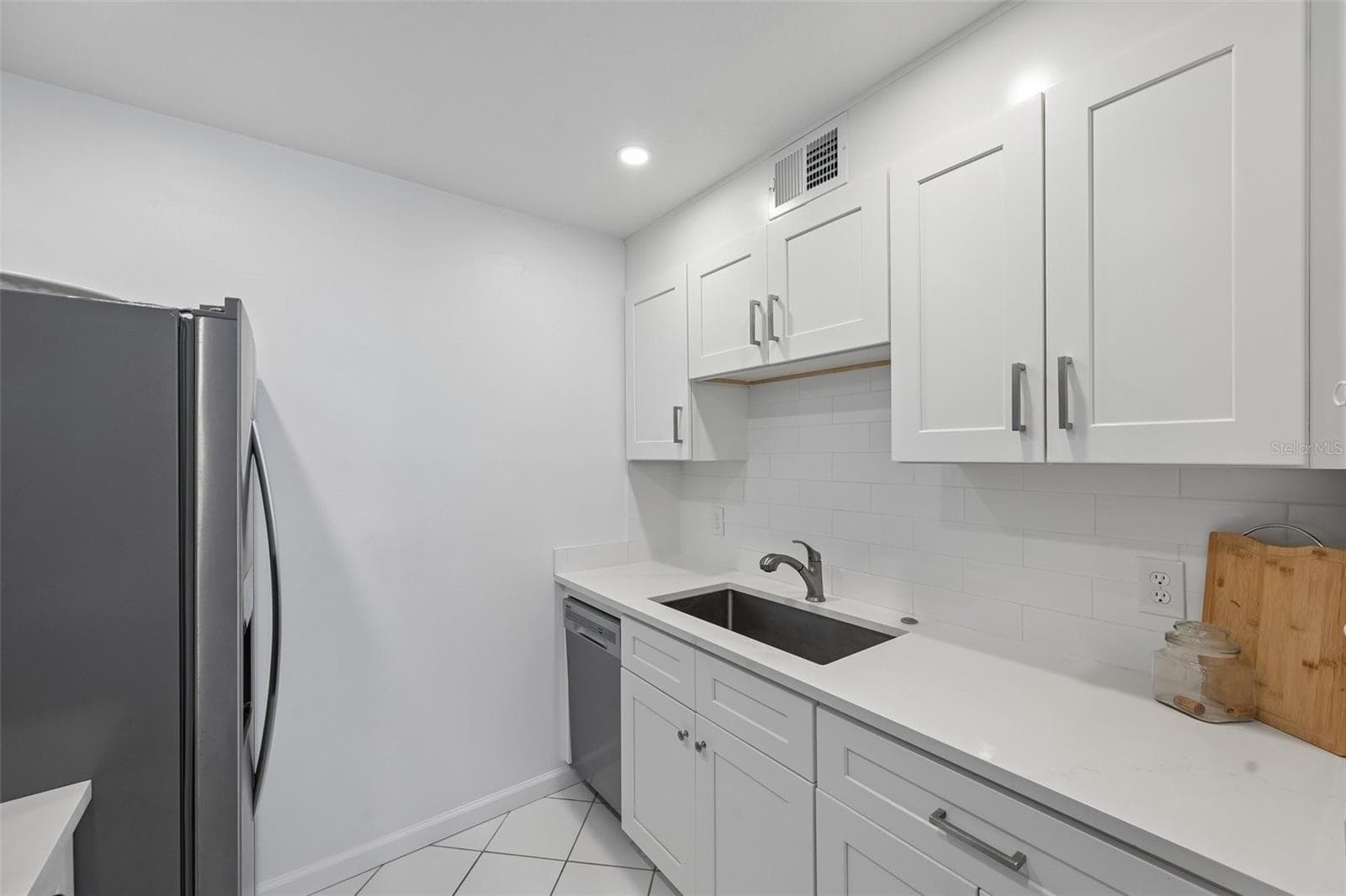 Condominium at 117 7TH ST N #1, BRADENTON BEACH, photo 11 of 21