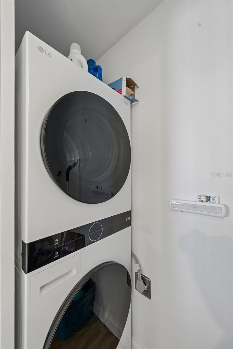 laundry closet - 117 7TH ST N #1, BRADENTON BEACH