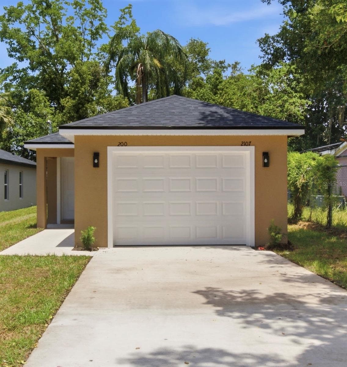 2107 SUANEE AVE #200
