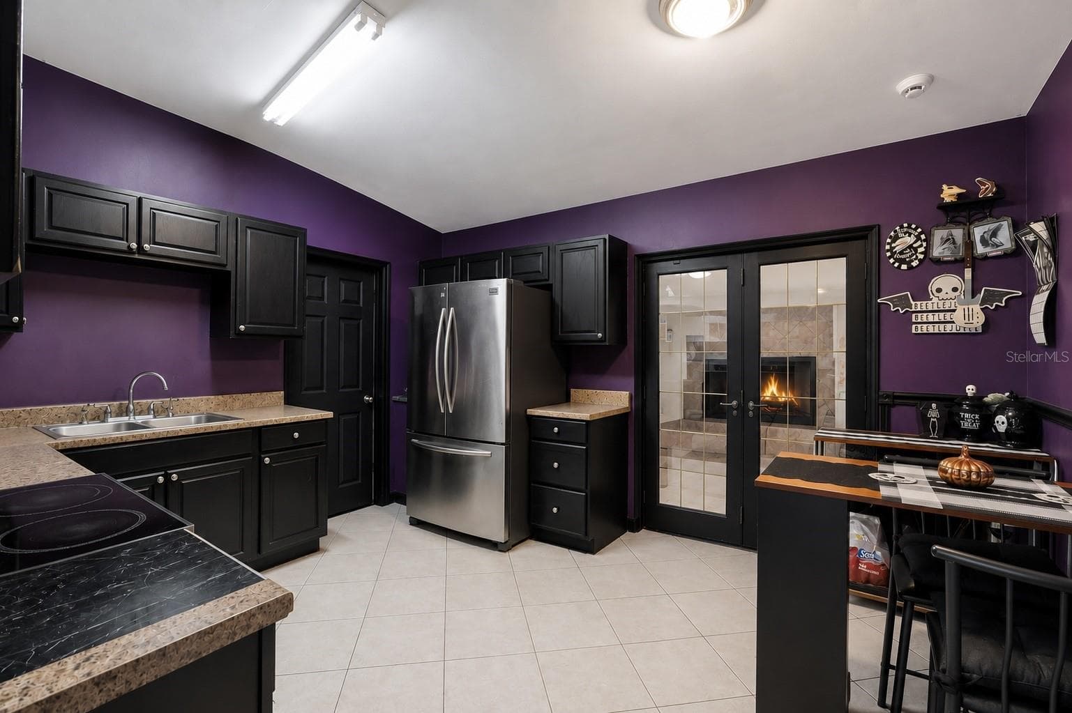 Kitchen showing Family Room Entry - 6204 OAKCREST CIR, ORLANDO