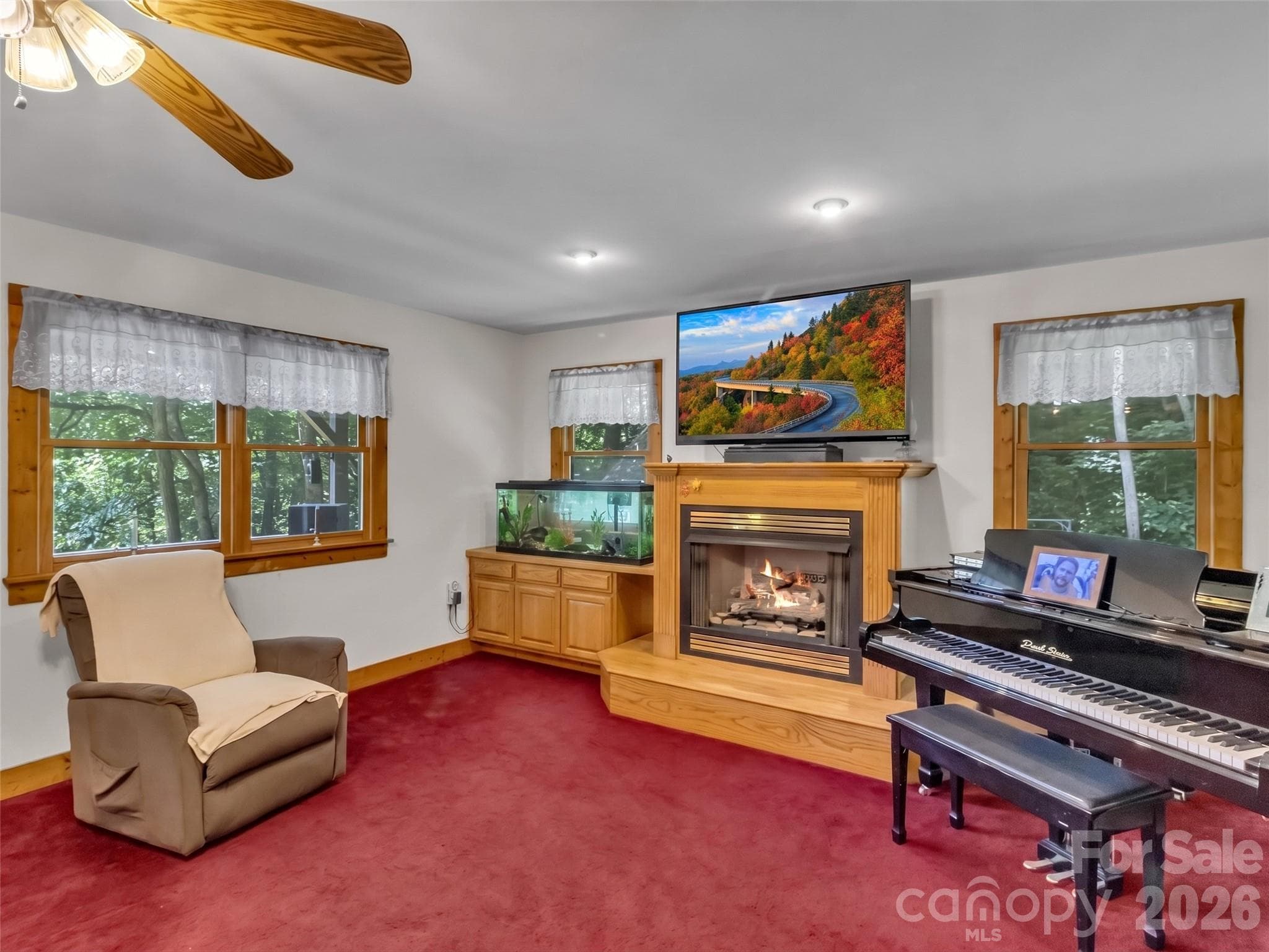Single Family Residence at Waynesville, photo 8 of 38