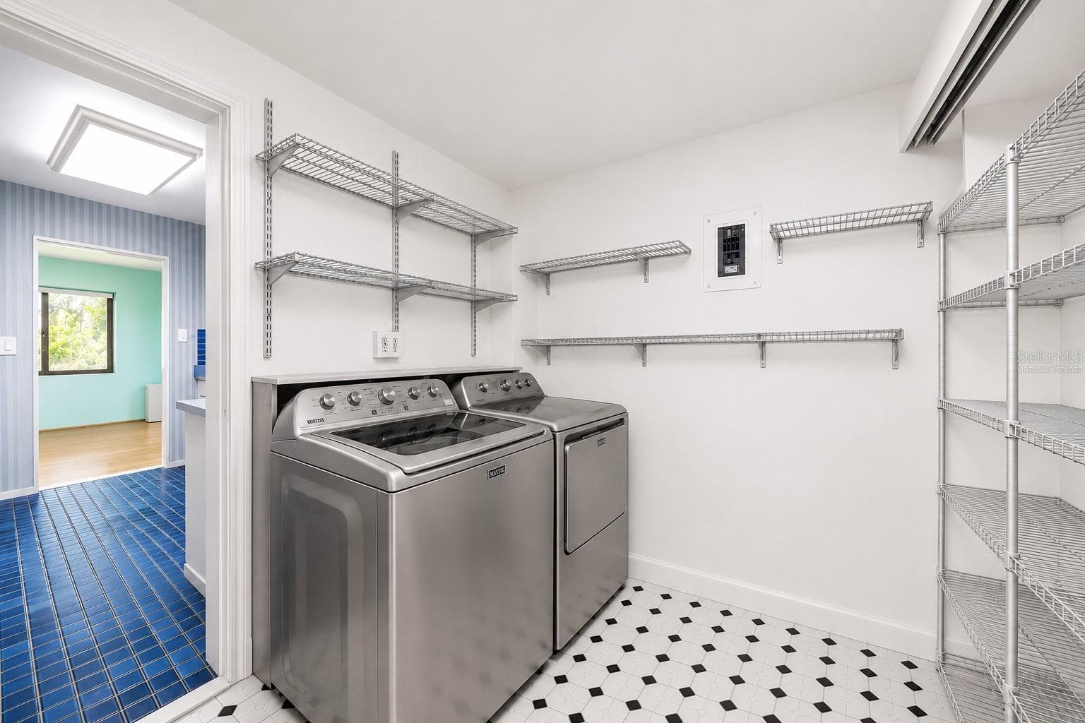 Virtually Staged - 1460 N PENINSULA DR, DAYTONA BEACH