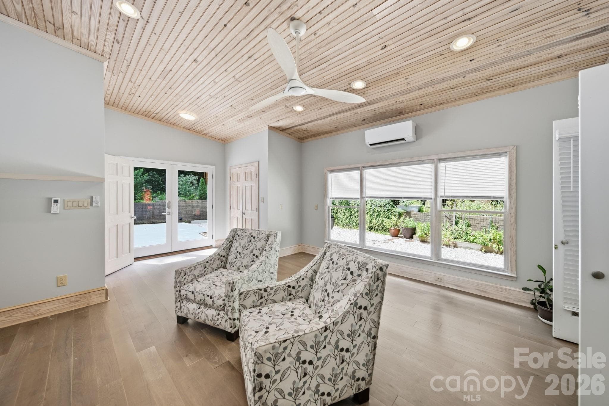 Single Family Residence at 1265 Braeburn Road NW, Concord, photo 13 of 45