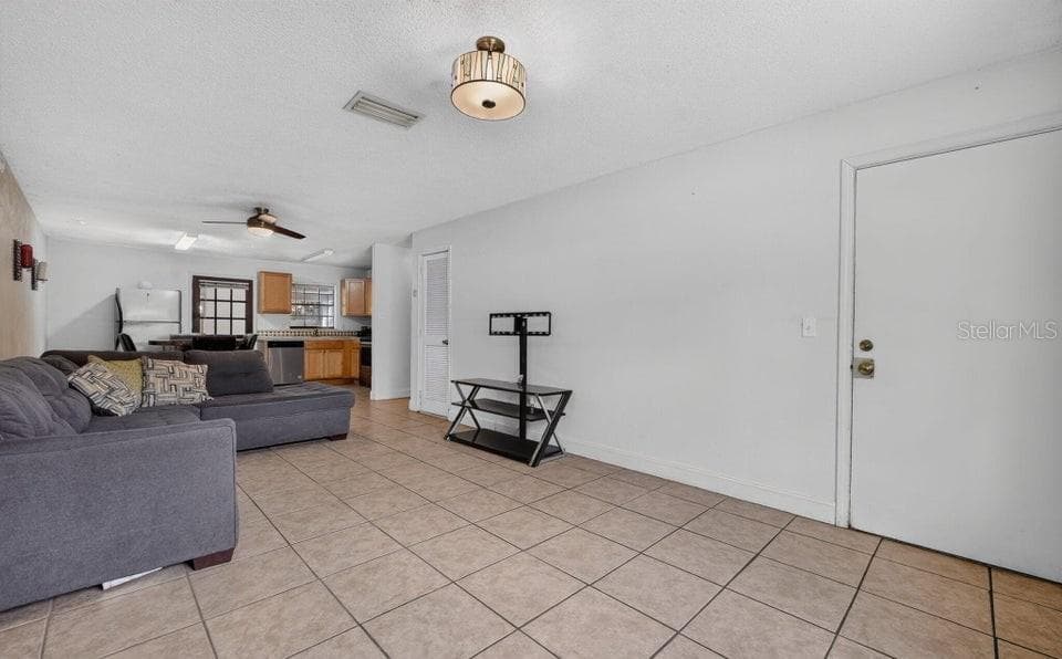 Townhouse at 912 ROYAL OAK CT, HOLLY HILL, photo 4 of 42