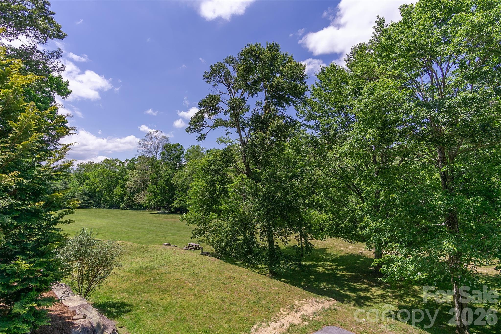 Picnic area at the River Reserve - 80 Buckhead Trail, Horse Shoe