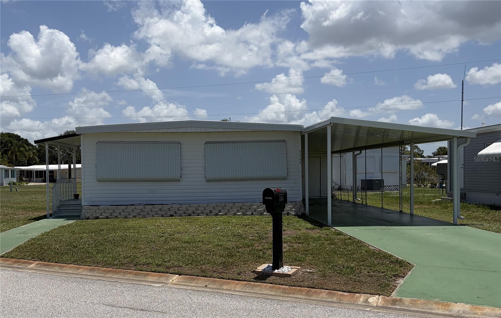 Mobile Home at 5304 CHERRY HILL AVE, SARASOTA, photo 2 of 74