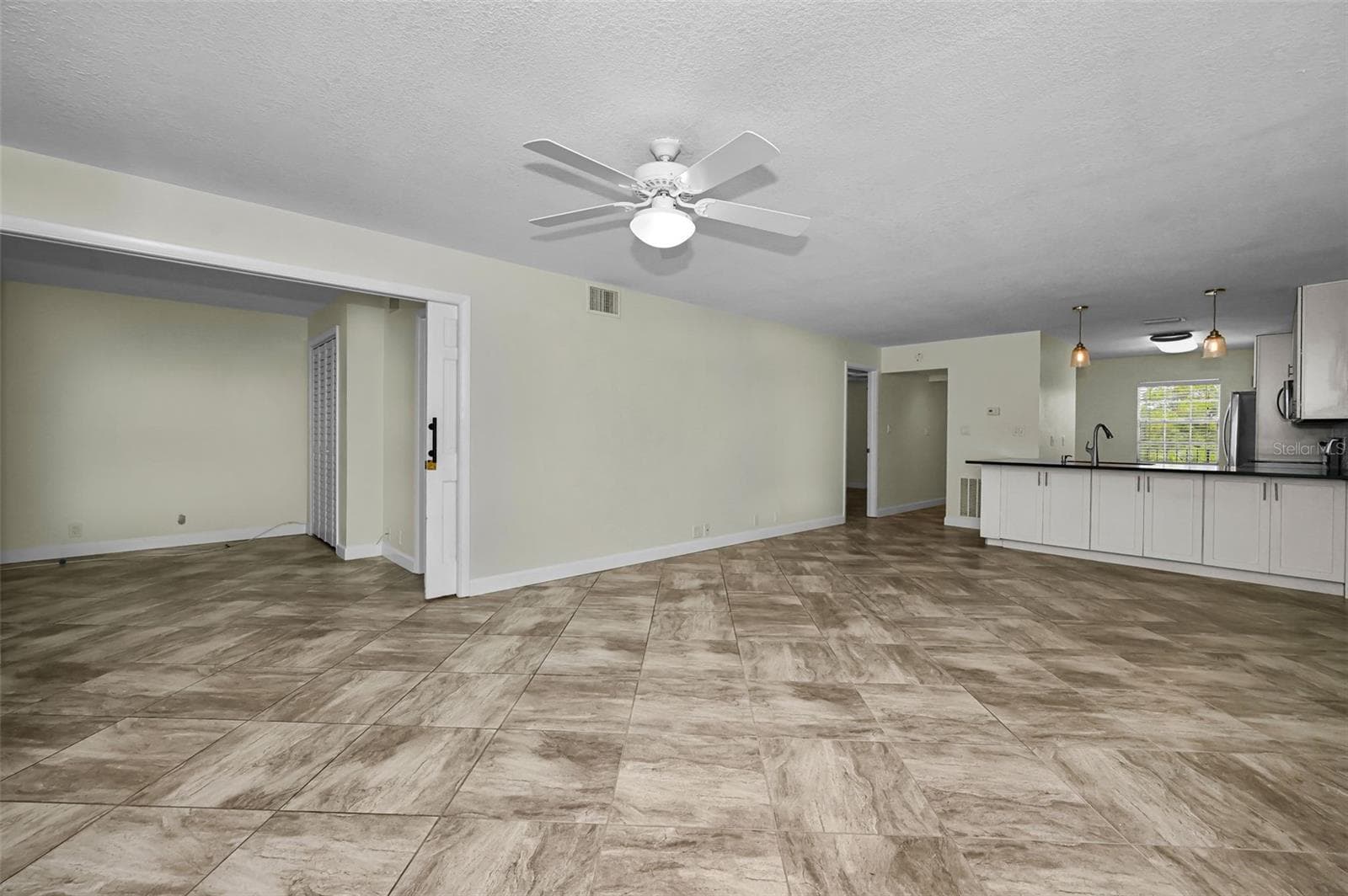 Great room - 8765 BARDMOOR BLVD #306, SEMINOLE