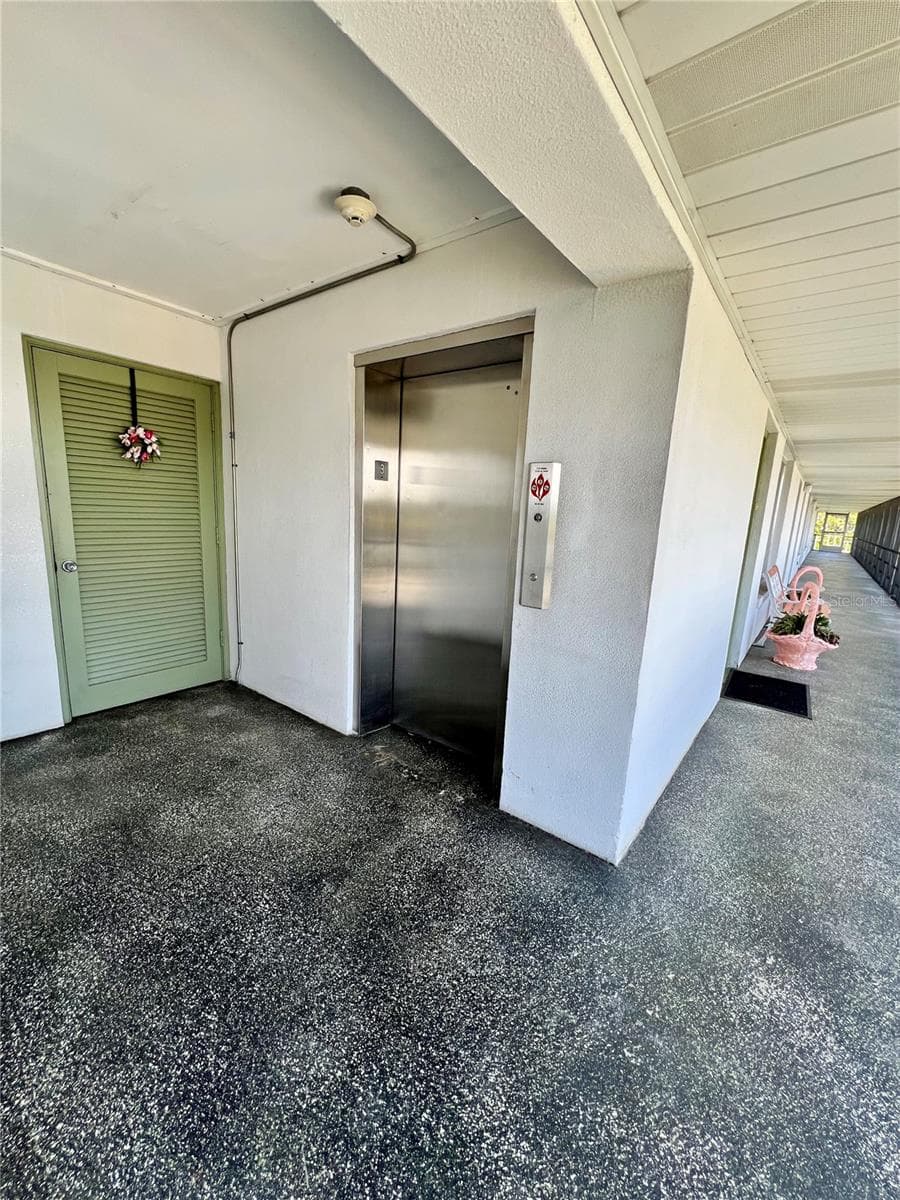 Building A Elevator - 1700 6TH ST NW #A38, WINTER HAVEN