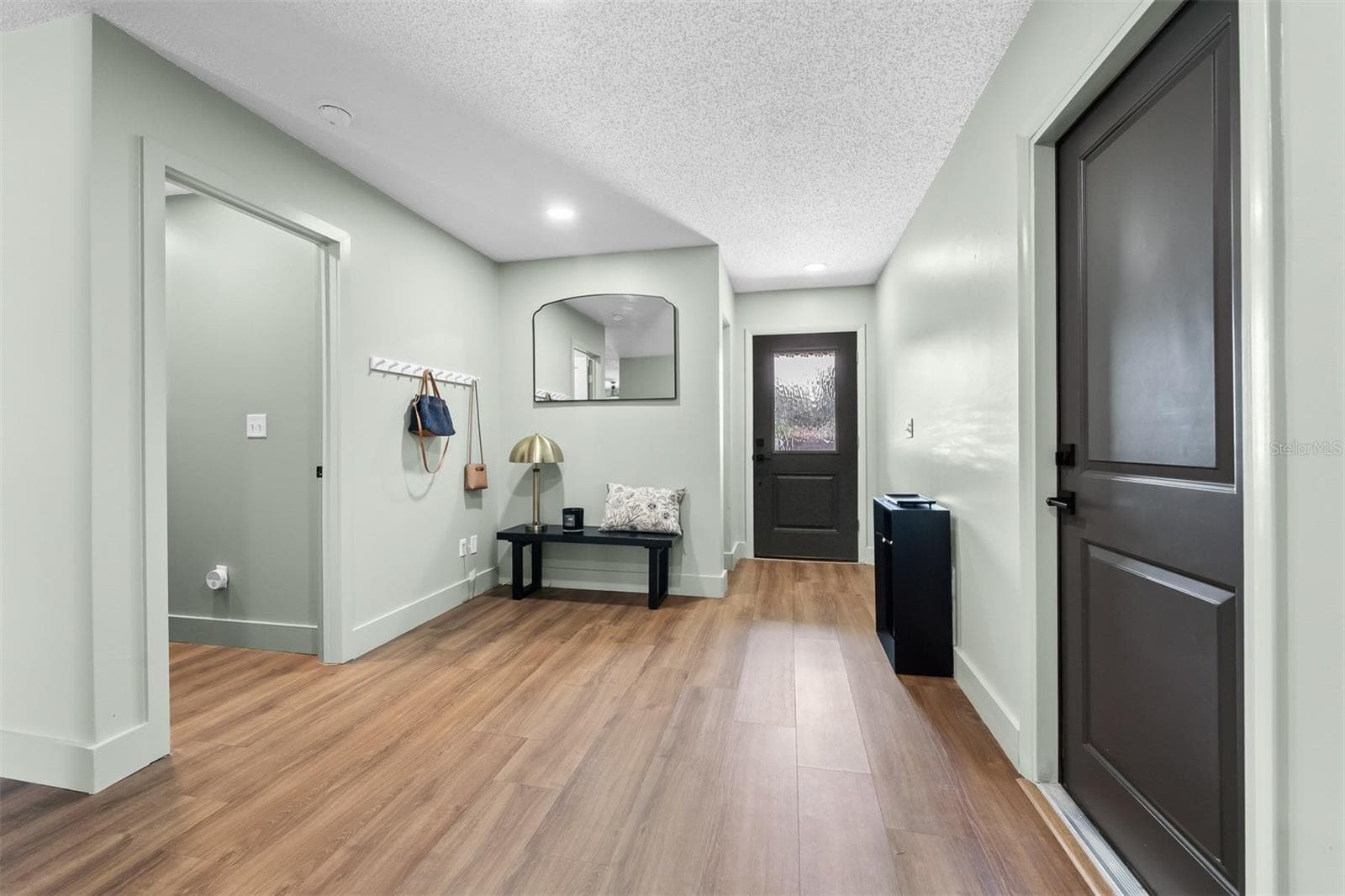 Single Family Residence at 2817 YULE TREE DR, EDGEWATER, photo 6 of 45