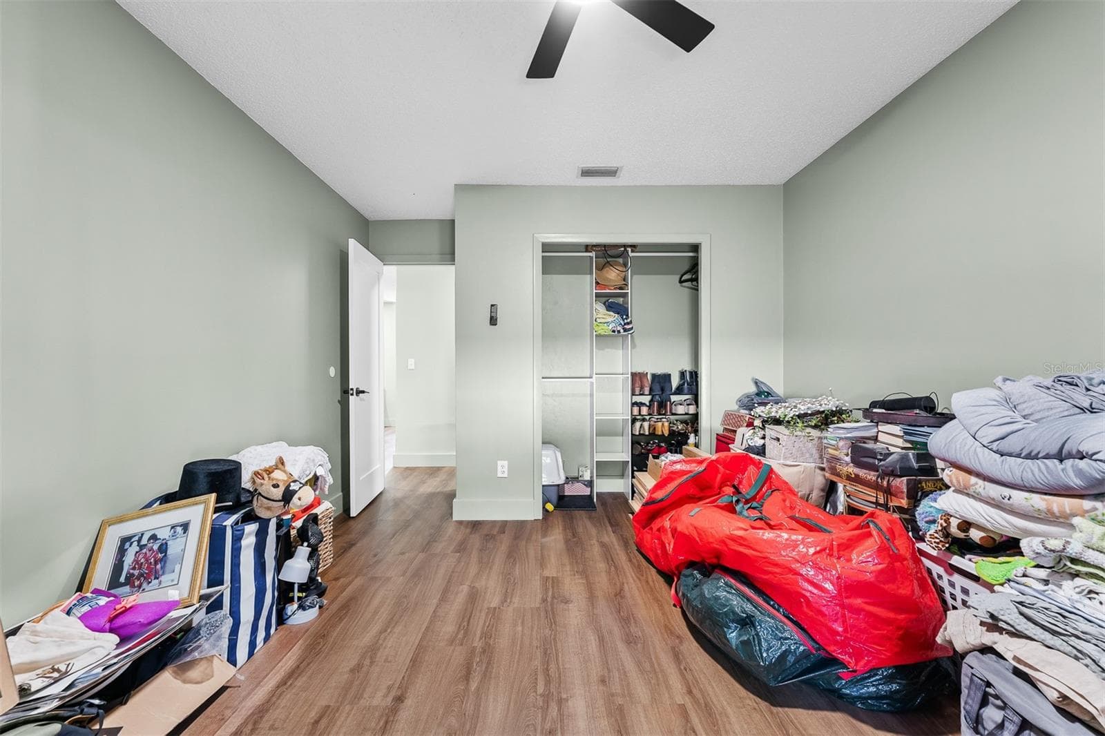 Single Family Residence at 2817 YULE TREE DR, EDGEWATER, photo 32 of 45