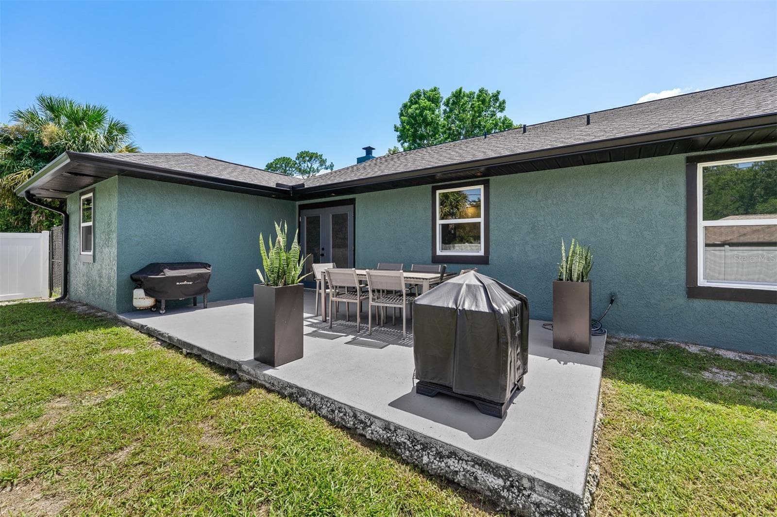 Single Family Residence at 2817 YULE TREE DR, EDGEWATER, photo 33 of 45