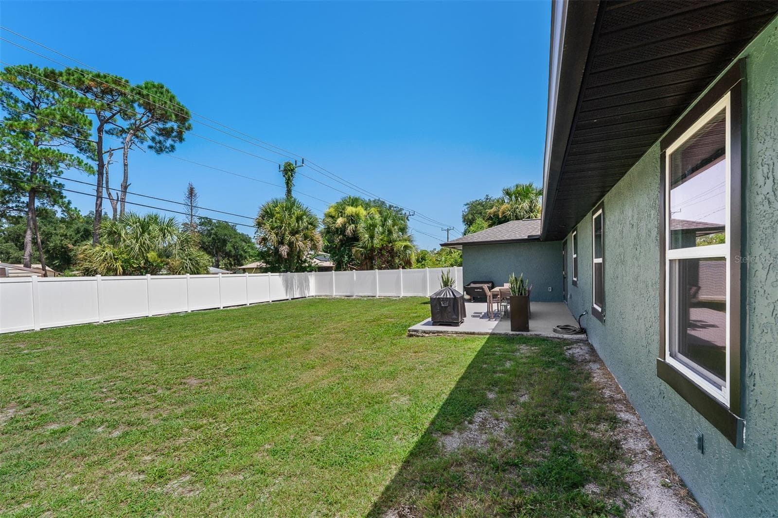Single Family Residence at 2817 YULE TREE DR, EDGEWATER, photo 35 of 45