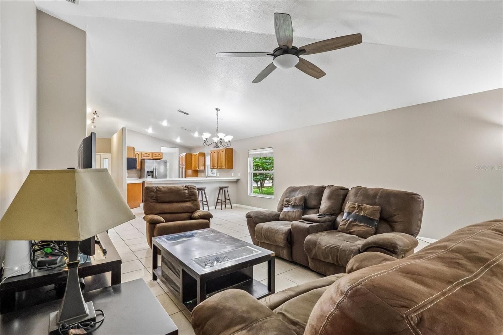 Single Family Residence at 619 CORAL WAY, WINTER SPRINGS, photo 2 of 32