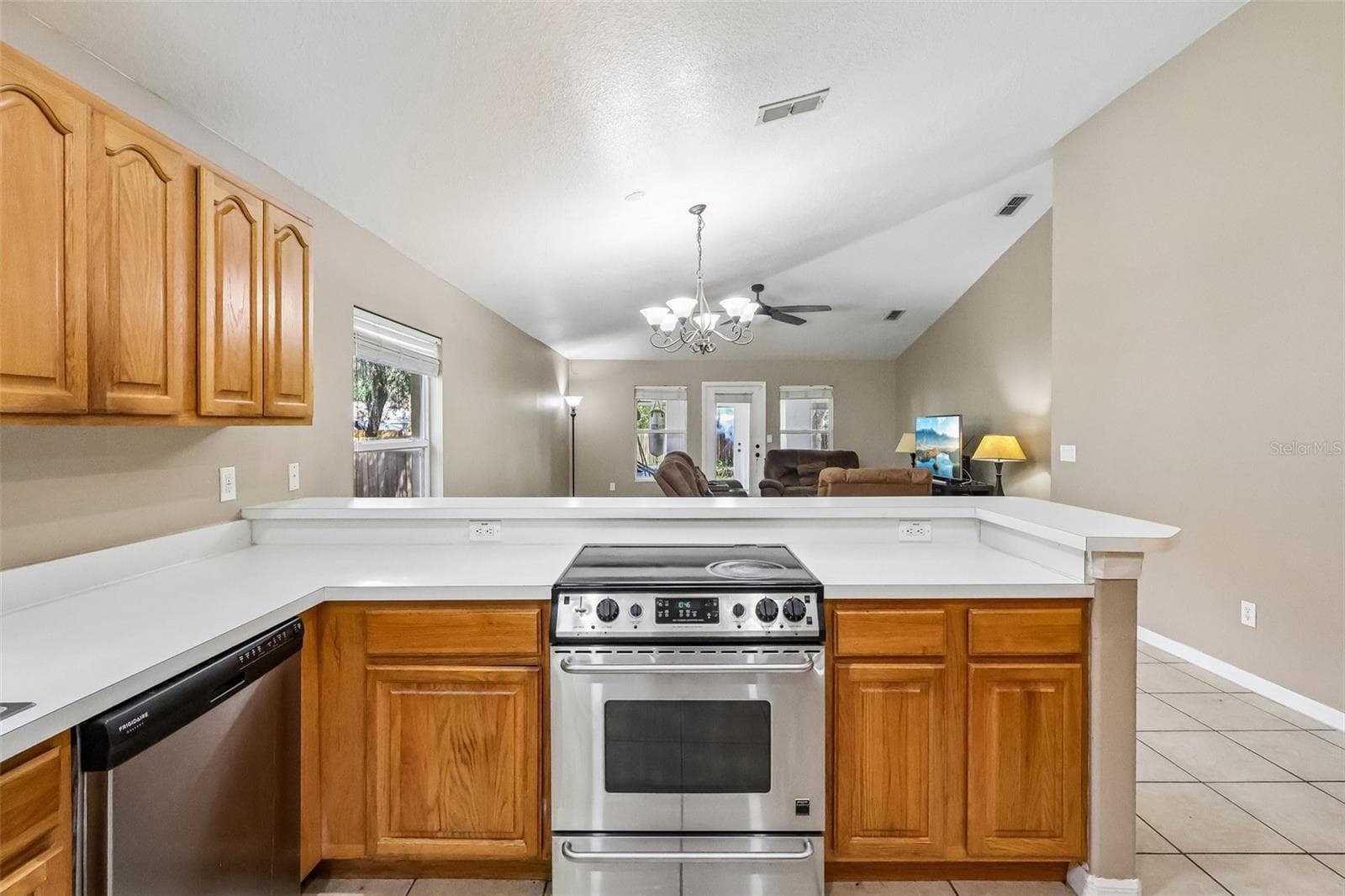 Single Family Residence at 619 CORAL WAY, WINTER SPRINGS, photo 14 of 32