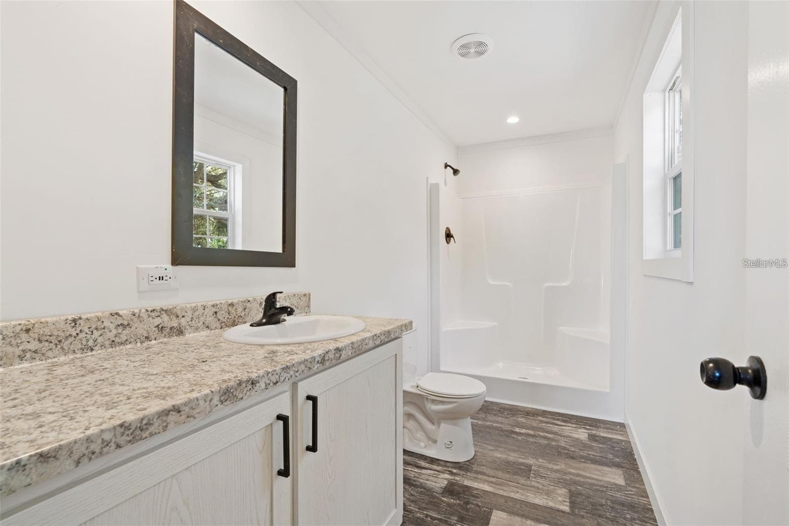 Manufactured Home at 5234 YELLOW PINE ST N, ST PETERSBURG, photo 13 of 26