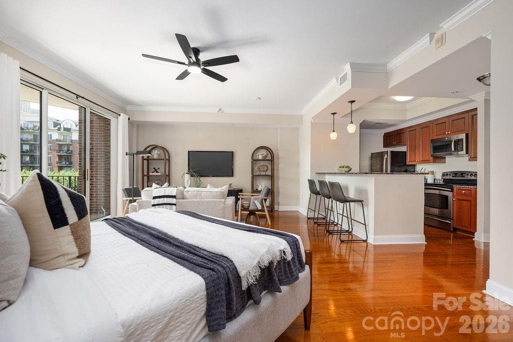 Rare 5th and Poplar Studio Condo on the 4th Floor with Amazing Pool and City Views - 300 W 5th Street, Charlotte