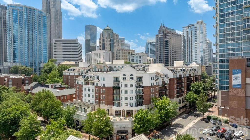 Conveniently located above Harris Teeter - 300 W 5th Street, Charlotte