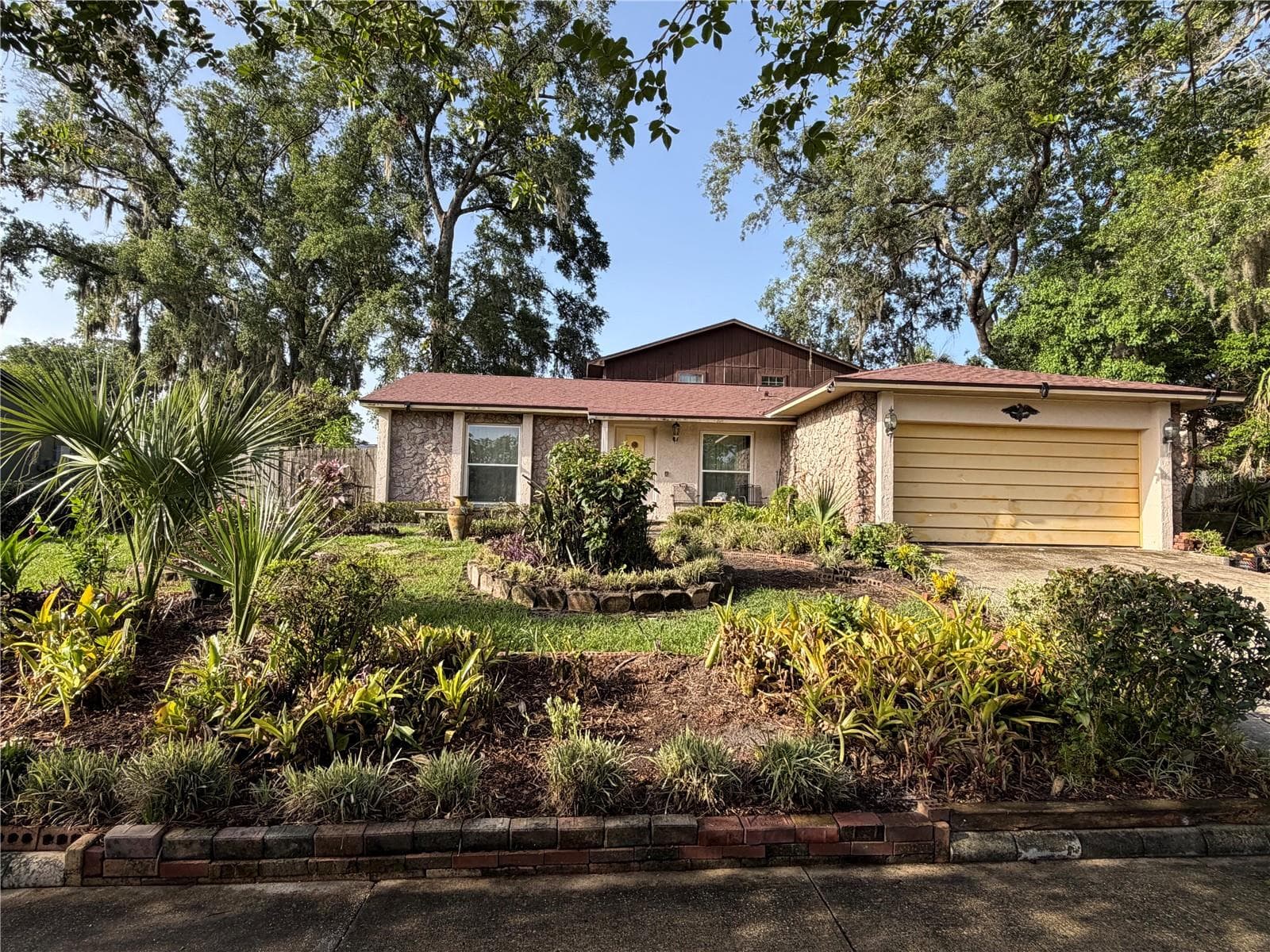 Single Family Residence at 5832 ELON DR, ORLANDO, photo 5 of 50