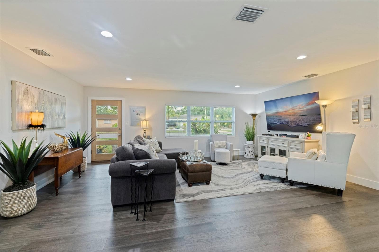 Open plan - 200 PARK ST N, ST PETERSBURG