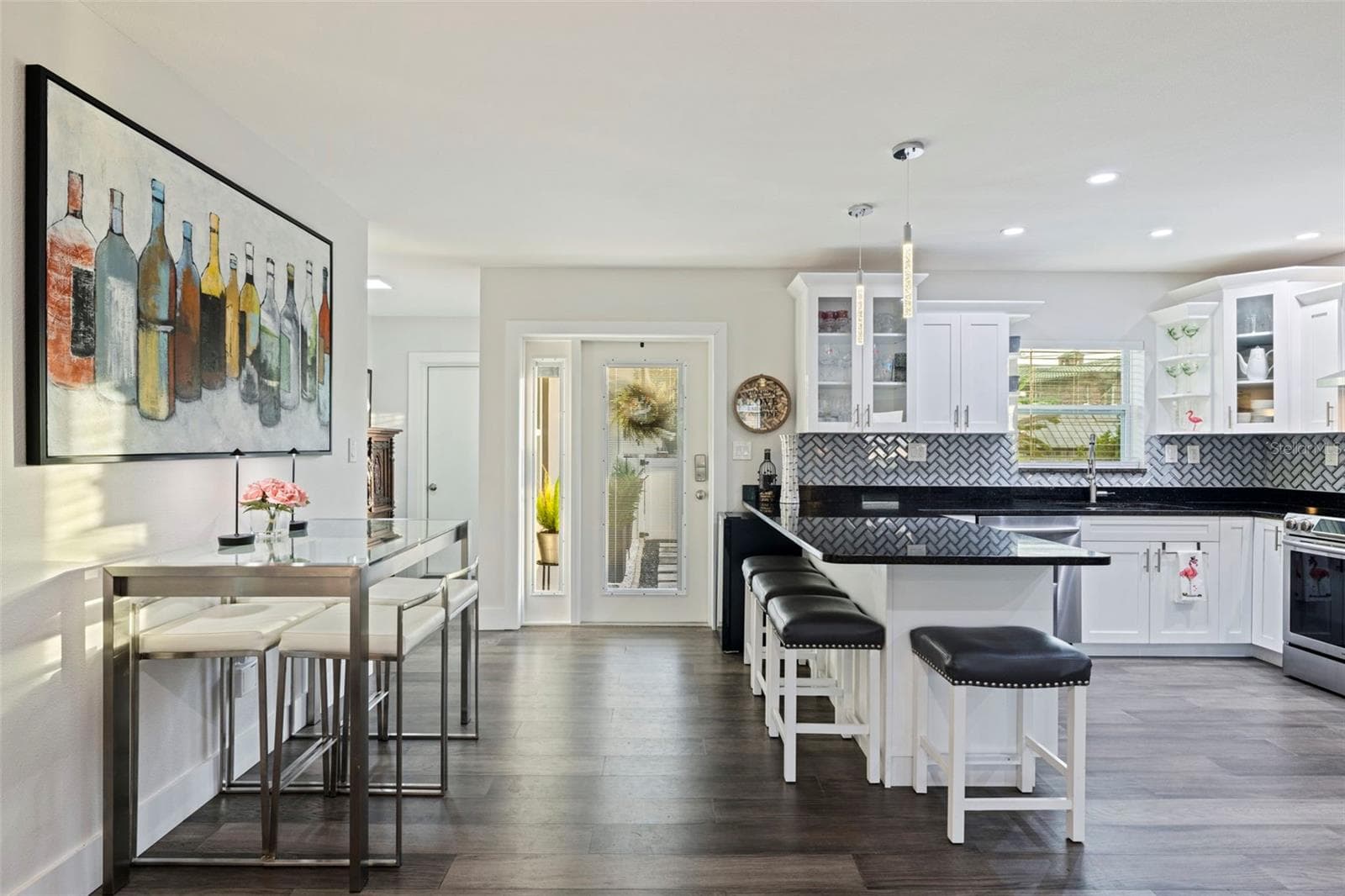 Single Family Residence at 200 PARK ST N, ST PETERSBURG, photo 10 of 56