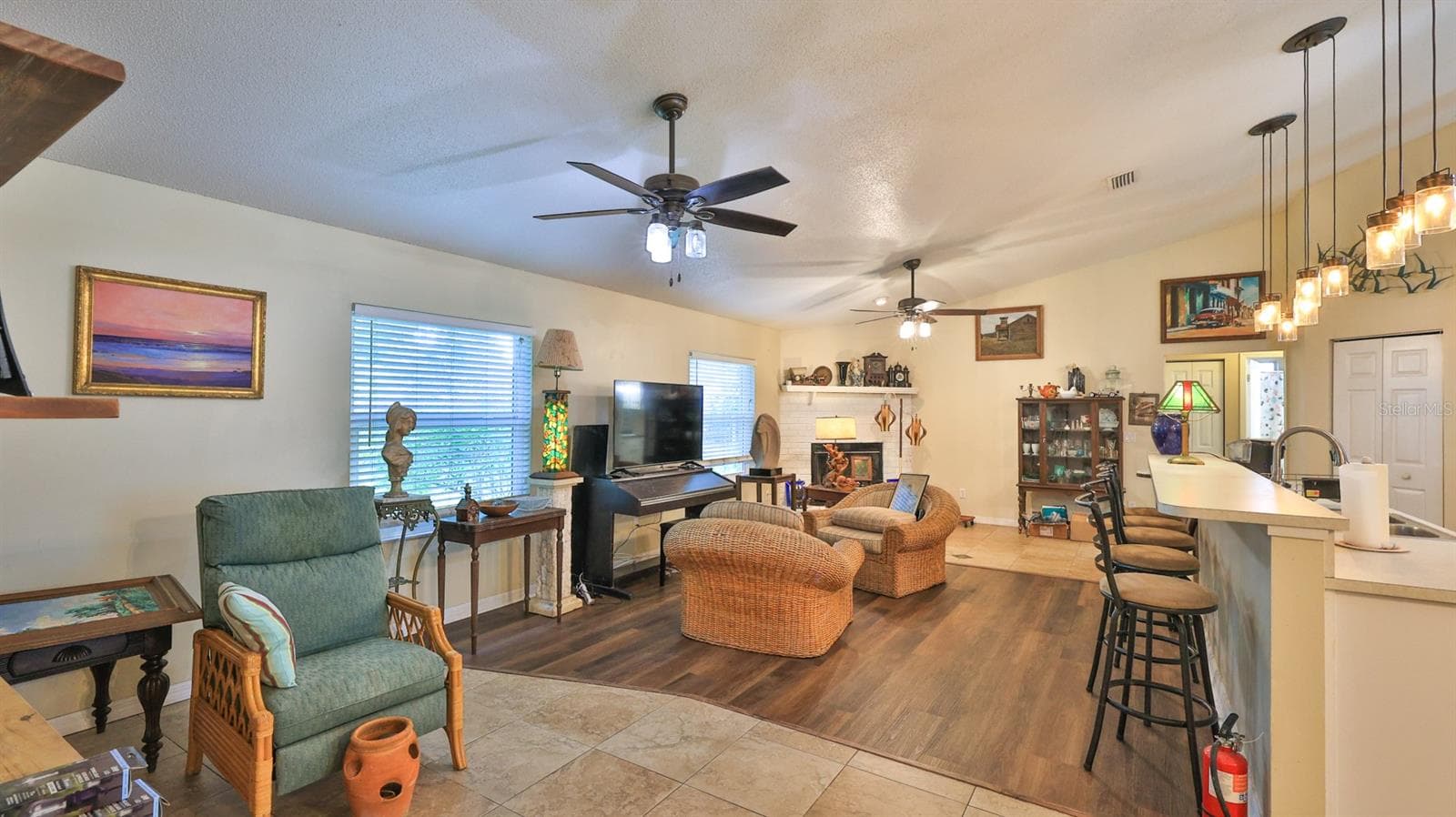 Single Family Residence at 2773 DATE PALM DR, EDGEWATER, photo 10 of 41