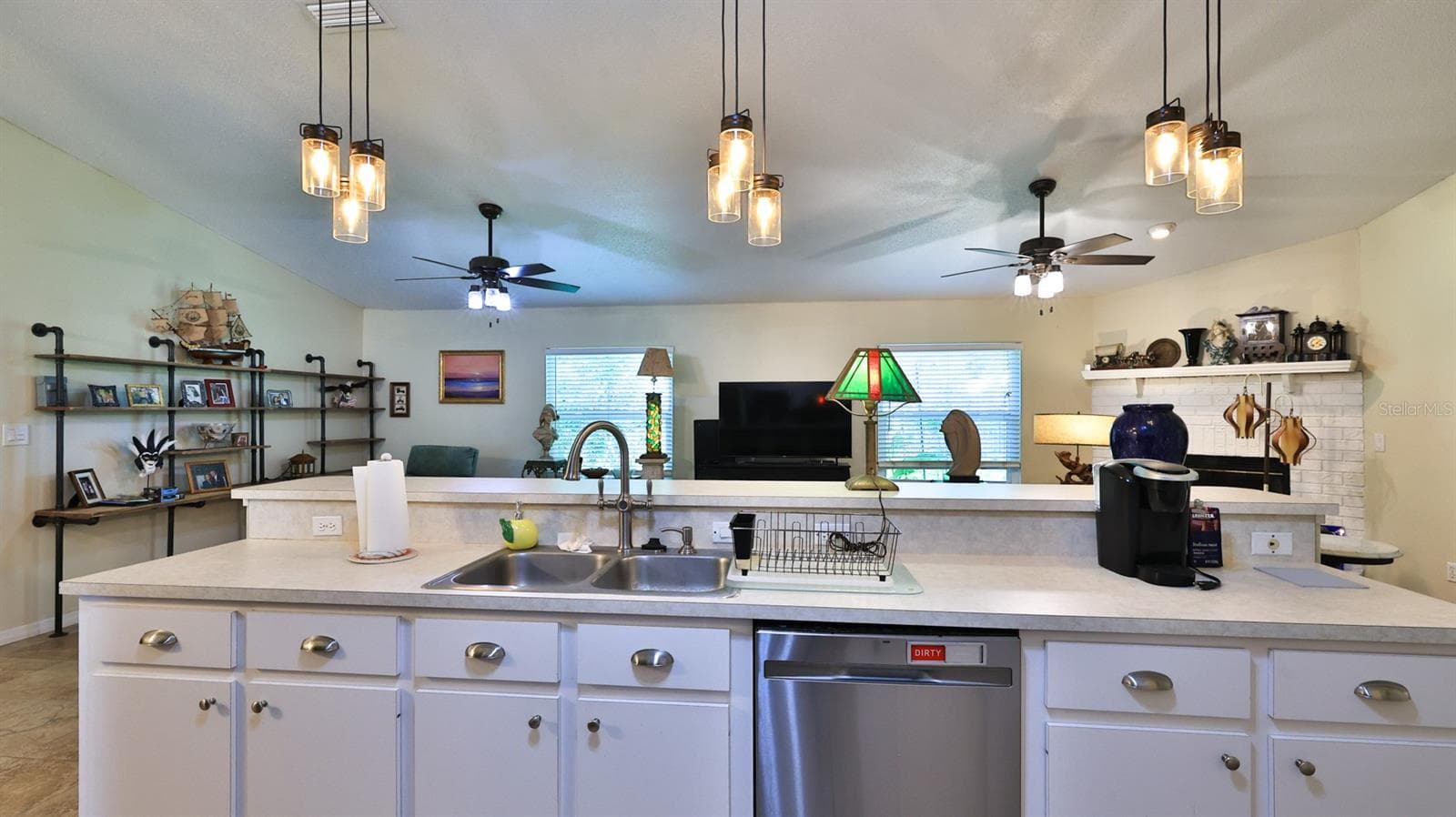 Single Family Residence at 2773 DATE PALM DR, EDGEWATER, photo 14 of 41