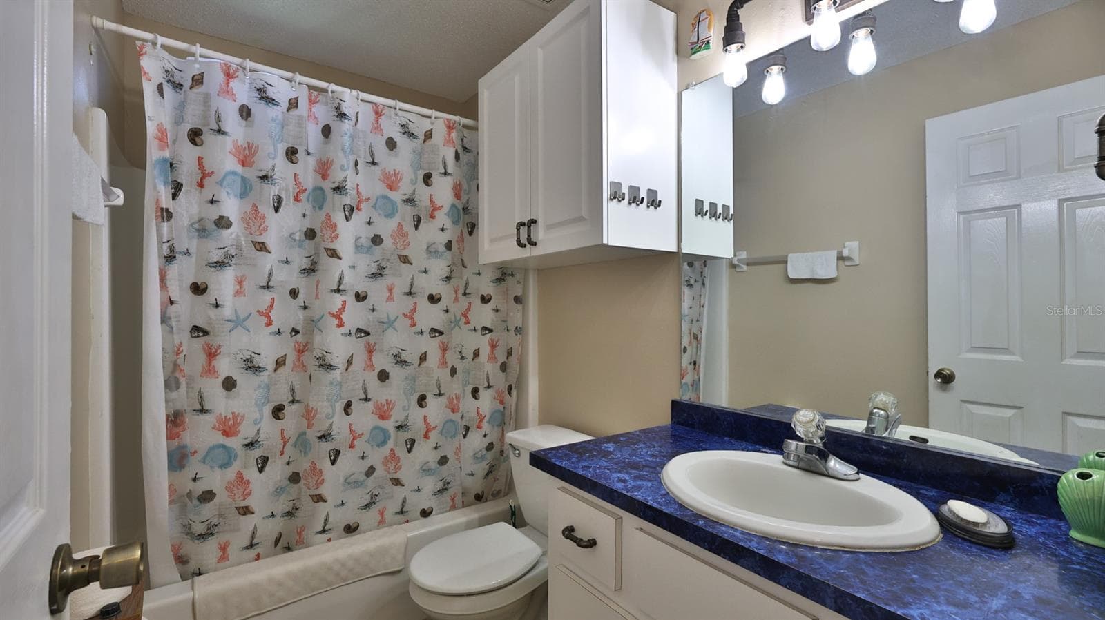 Single Family Residence at 2773 DATE PALM DR, EDGEWATER, photo 17 of 41